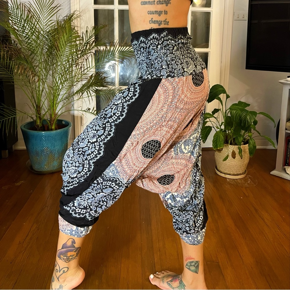 Buddha pants from Thailand with beautiful intricate design. Small